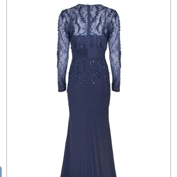 Long sleeved beaded dress - Picture 4 of 6